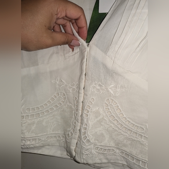 15. NWT FARM RIO OFF-WHITE LACE BLOUSE - Picture 10 of 10